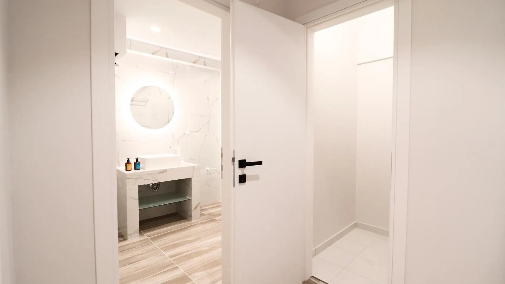 F & B Collection - Central Gems Apartment Thessaloniki 0*,