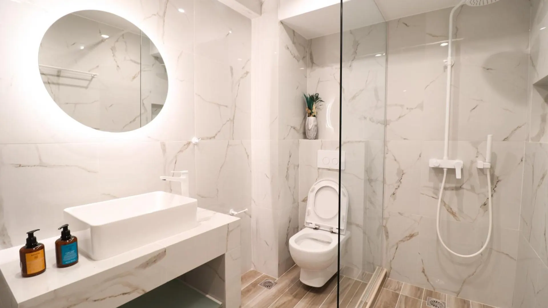 F & B Collection - Central Gems Apartment Thessaloniki