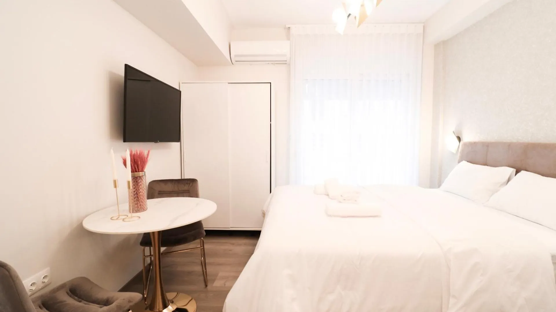 F & B Collection - Central Gems Apartment Thessaloniki 0*,
