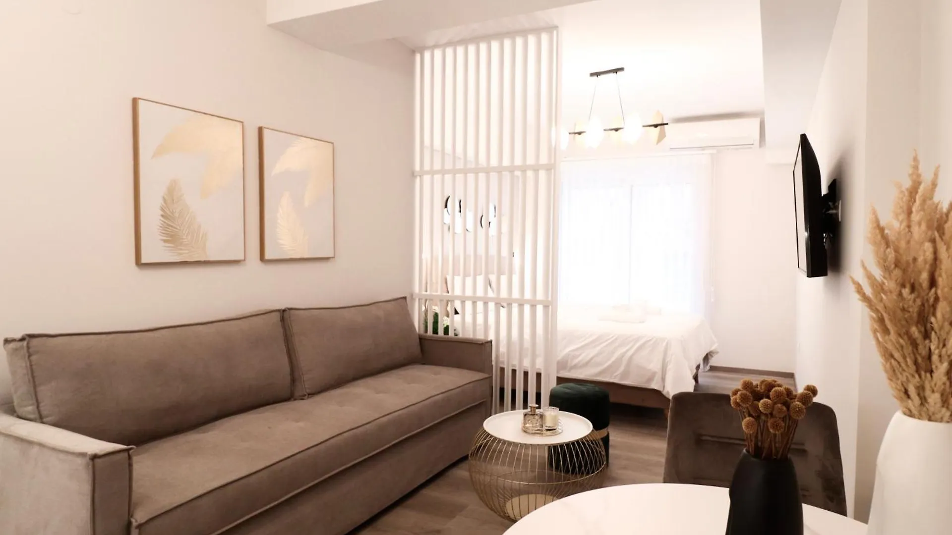 F & B Collection - Central Gems Apartment Thessaloniki Greece