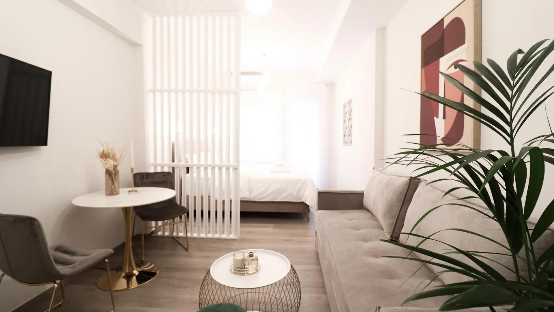 F & B Collection - Central Gems Apartment Thessaloniki Greece