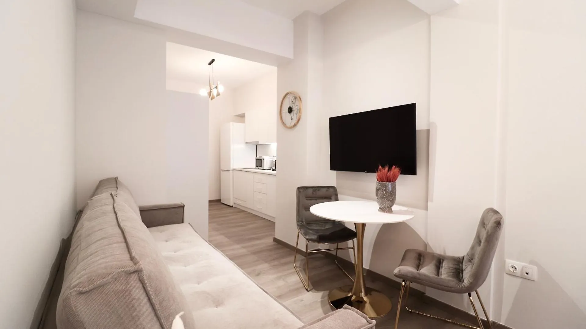 F & B Collection - Central Gems Apartment Thessaloniki Greece