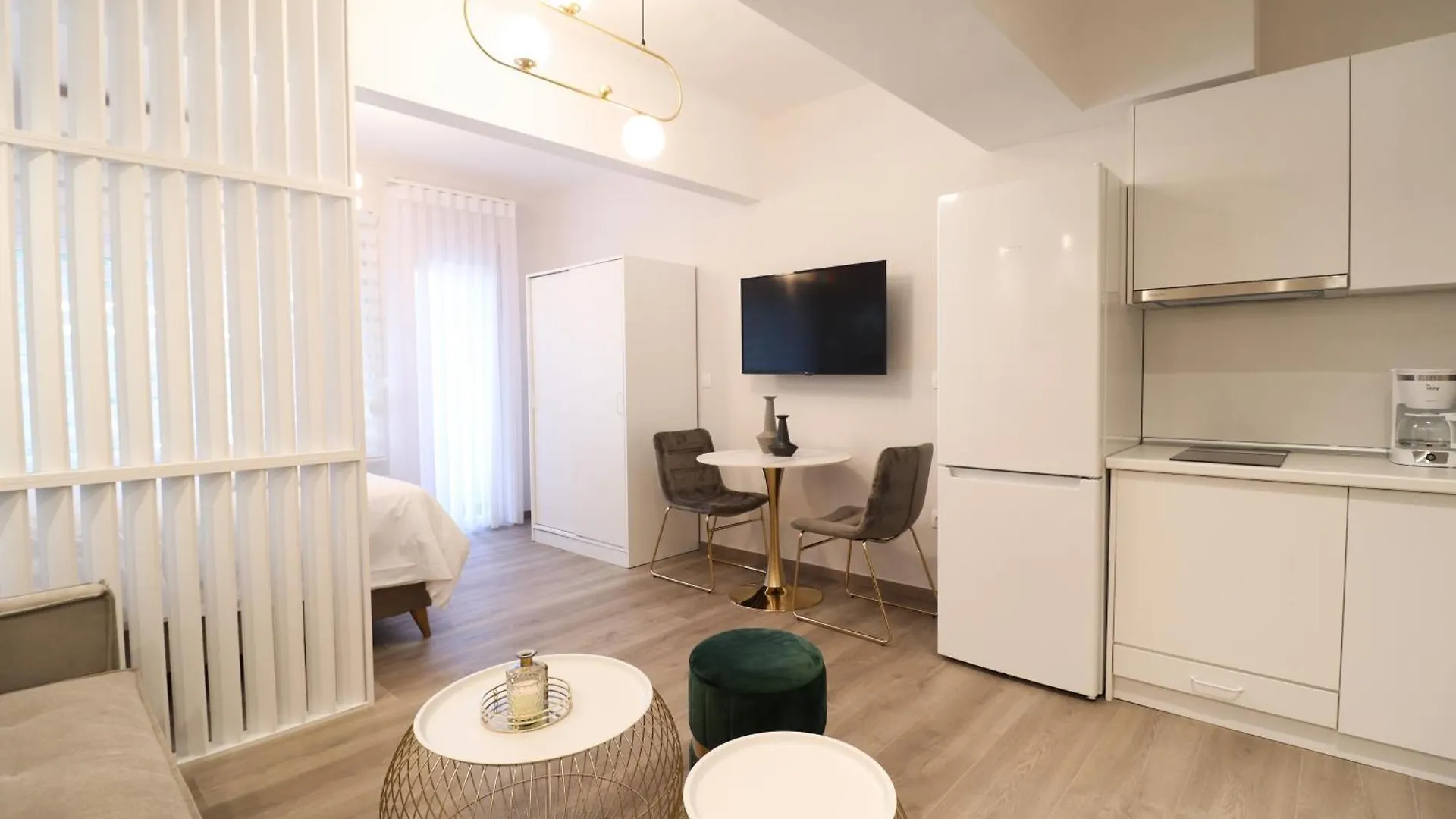 F & B Collection - Central Gems Apartment Thessaloniki
